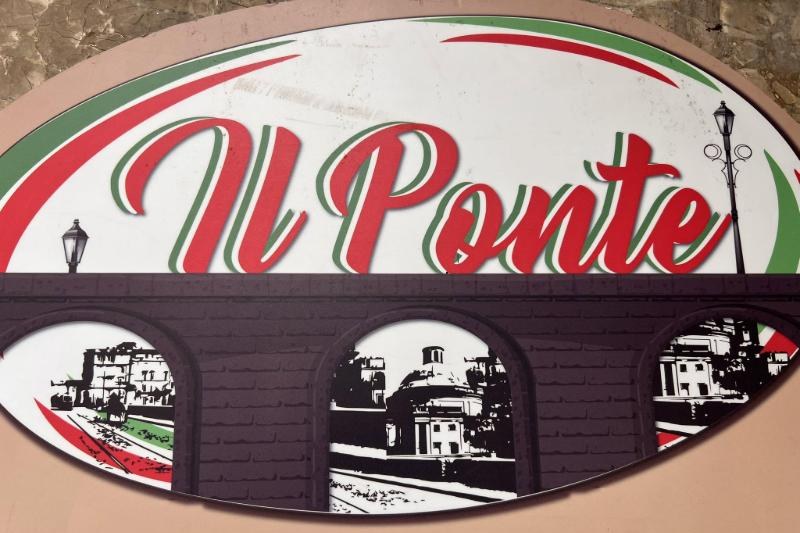 The Il Ponte sign outside the restaurant in Puerto de la Cruz